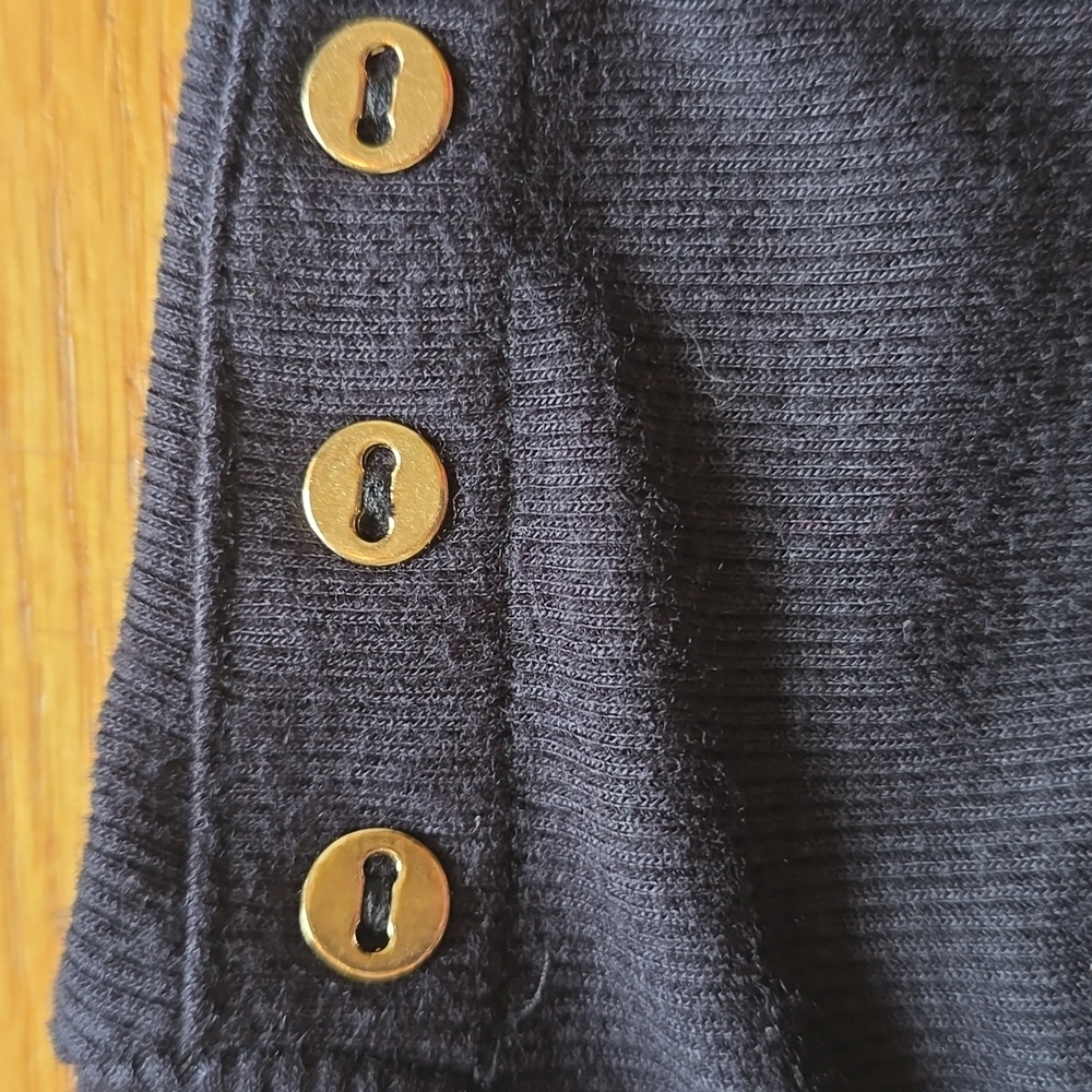 LOFT, Long Ribbed Short Sleeve Black Knit, Faux Gold Button Top, EUC, Women's S - Picture 5 of 5